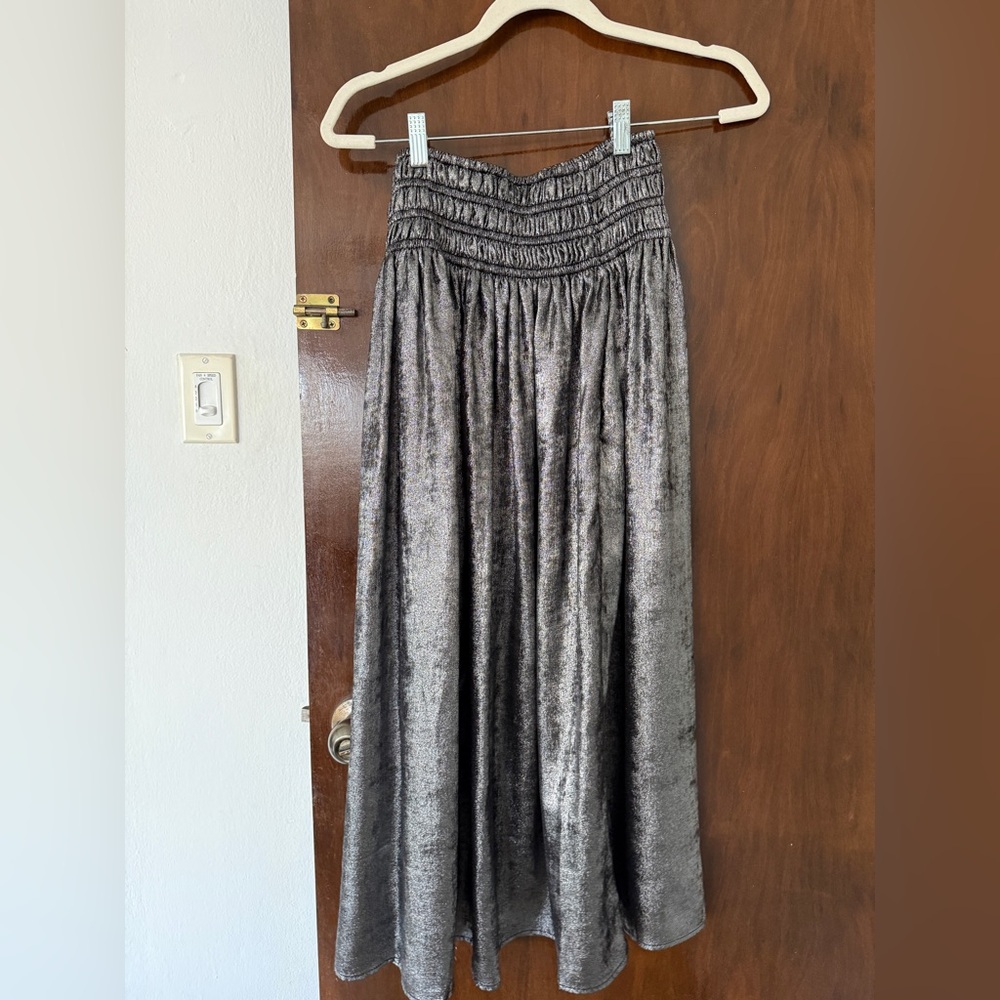 Metallic midi skirt, size S, never worn, new with tags